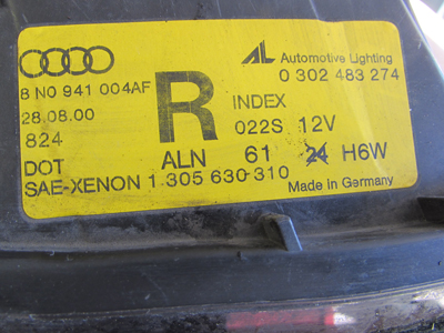 Audi TT Mk1 8N Headlight Xenon, Right 8N0941004AF7